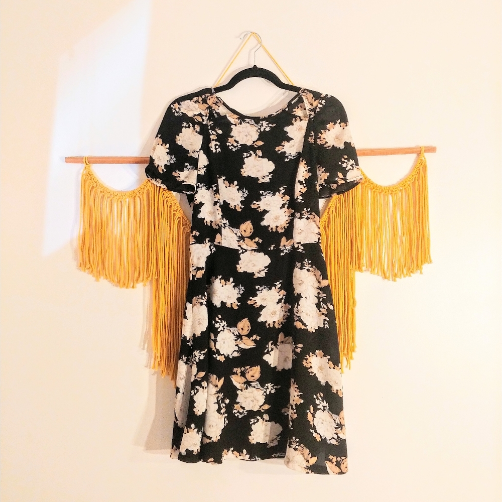 Floral dress with cut out shoulder detail